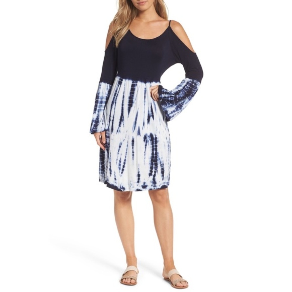 Felicity & Coco cut out sleeve flow dress M/Medium